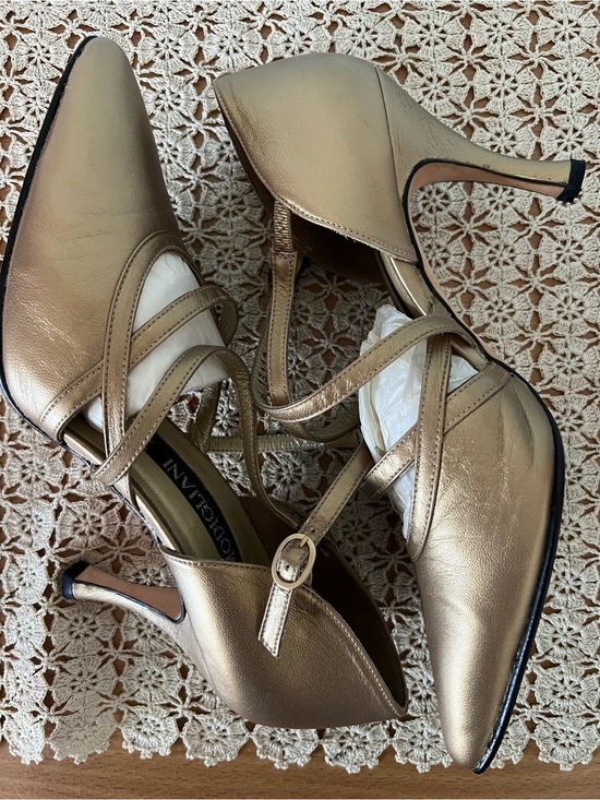 Martinez Valero Shoes - Martinez Valero Metallic Gold Strappy Pointed-Toe Napa leather Cross-Strap Ankle